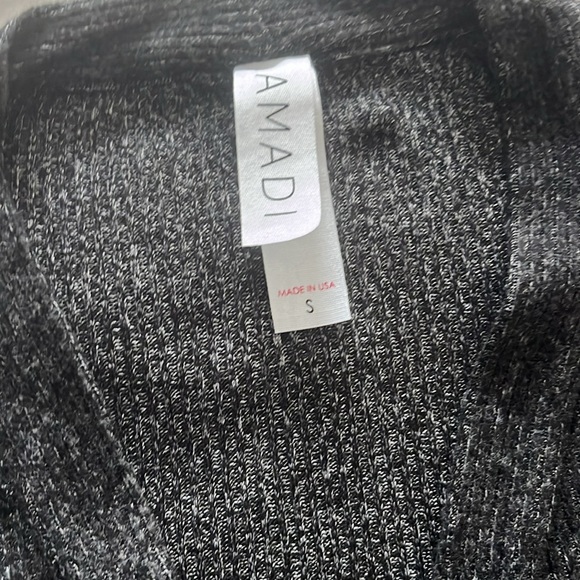 Plunging V sweater - Picture 4 of 4